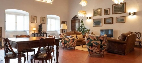 4 bedrooms Villa in Arezzo, Italy No. 294791 13