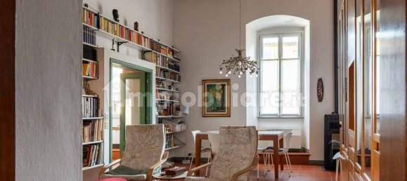 4 bedrooms Villa in Arezzo, Italy No. 294791 8
