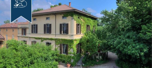 4 bedrooms Villa in Acquanegra Cremonese, Italy No. 329302 8