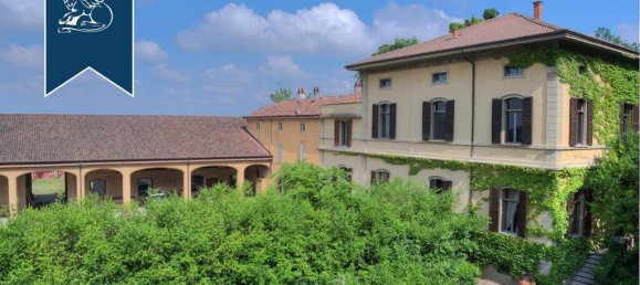4 bedrooms Villa in Acquanegra Cremonese, Italy No. 329302 9