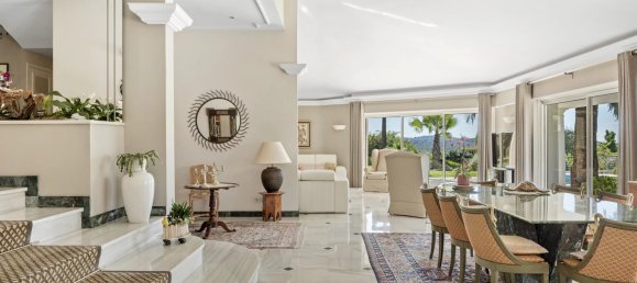 Villa de 4 dormitorios en Auribeau-sur-Siagne, France No. 1540 5