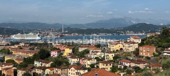 Apartamento T1 em La Spezia, Italy N.º 331780 14