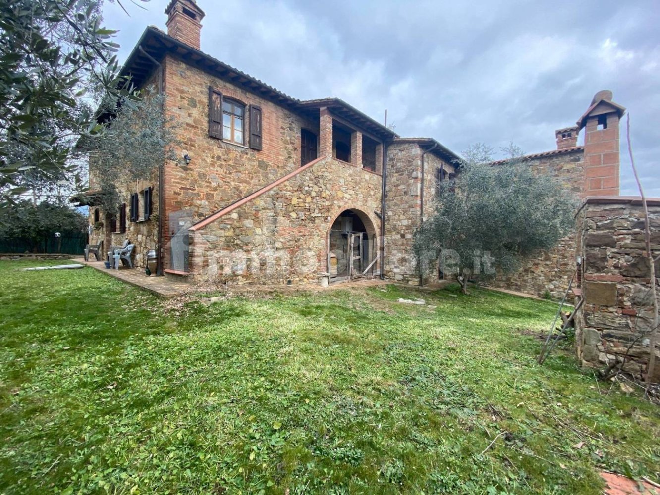 Casa de 6 dormitorios en Panicale, Italy No. 144437