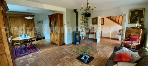 5 bedrooms House in Saint-Pryve-Saint-Mesmin, France No. 230079 3