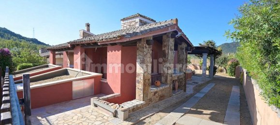 3 bedrooms Villa in Sardinia, Italy No. 288330 4
