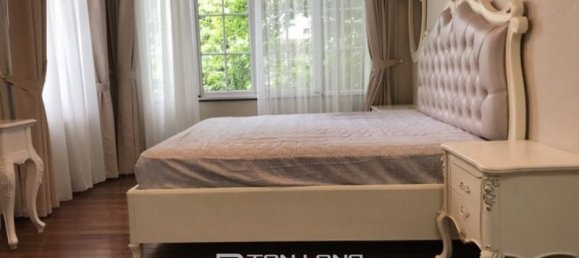 4 bedrooms Villa in Tay Ho, Vietnam No. 998 9