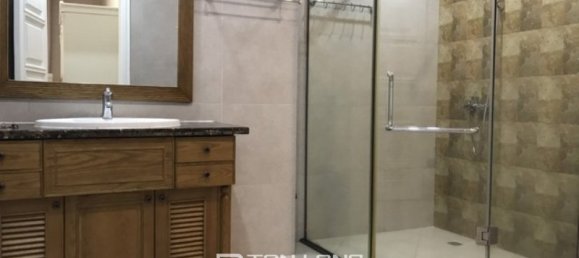 4 bedrooms Villa in Tay Ho, Vietnam No. 998 14