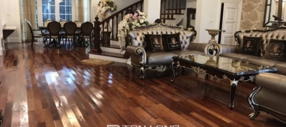 4 bedrooms Villa in Tay Ho, Vietnam No. 998 18