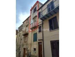 5 bedrooms Apartment in Lercara Friddi, Italy No. 367786