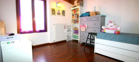 Apartamento T3 em Caronno Pertusella, Italy N.º 361277 24