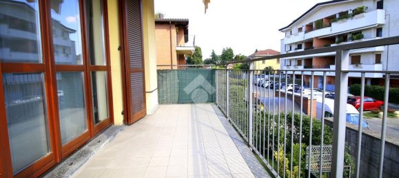 Apartamento T3 em Caronno Pertusella, Italy N.º 361277 12