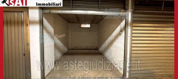 5 bedrooms Apartment in Rome, Italy No. 330865 3