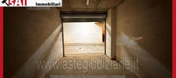 5 bedrooms Apartment in Rome, Italy No. 330865 27