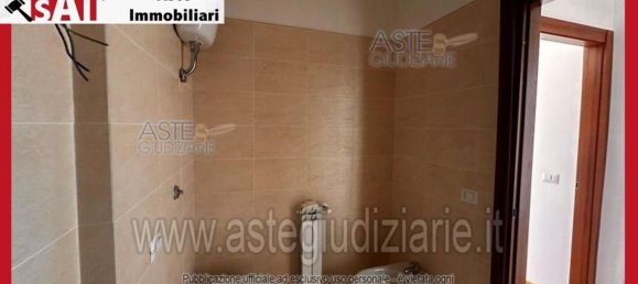 5 bedrooms Apartment in Rome, Italy No. 330865 37