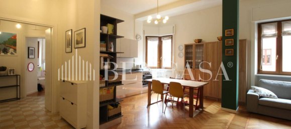 2 bedrooms Apartment in Milan, Italy No. 352187 2