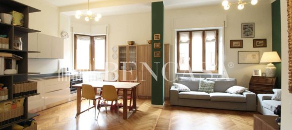 2 bedrooms Apartment in Milan, Italy No. 352187 3