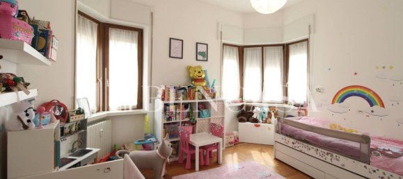 2 bedrooms Apartment in Milan, Italy No. 352187 22