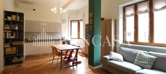2 bedrooms Apartment in Milan, Italy No. 352187 5