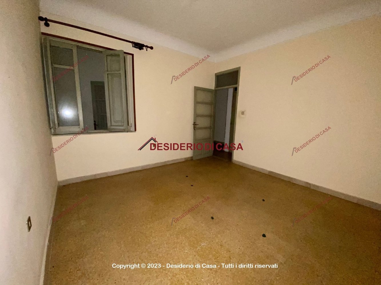 5 rooms Apartment in Campofelice di Roccella, Italy No. 102758
