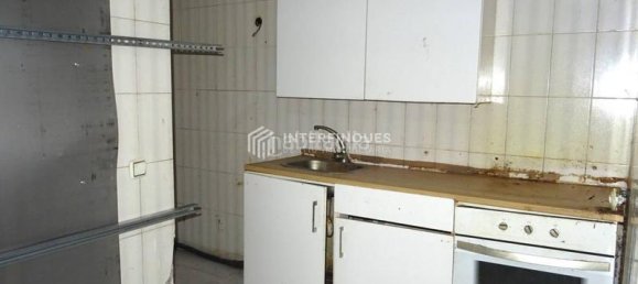 1 bedroom Apartment in Badalona, Spain No. 74247 2