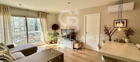 Apartamento de 4 dormitorios en Eixample, Spain No. 84447 12