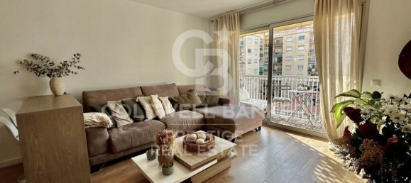 Apartamento de 4 dormitorios en Eixample, Spain No. 84447 16