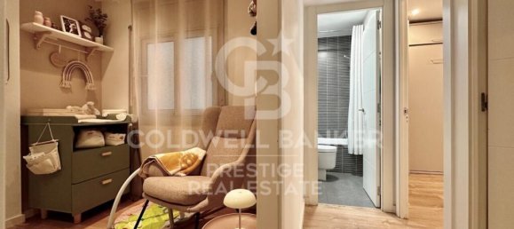 Apartamento de 4 dormitorios en Eixample, Spain No. 84447 4
