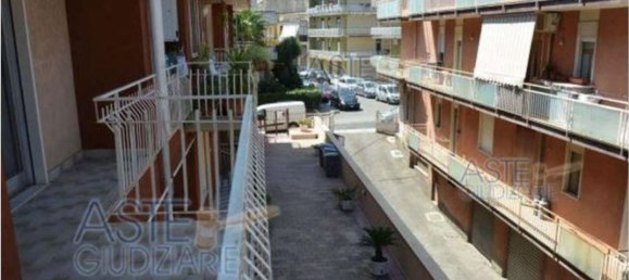 4 rooms Apartment in Fiumefreddo di Sicilia, Italy No. 204942 47