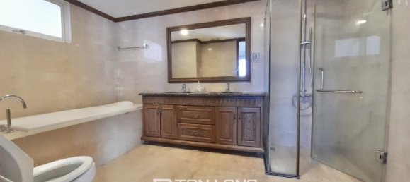 4 bedrooms Apartment in Tay Ho, Vietnam No. 780 7