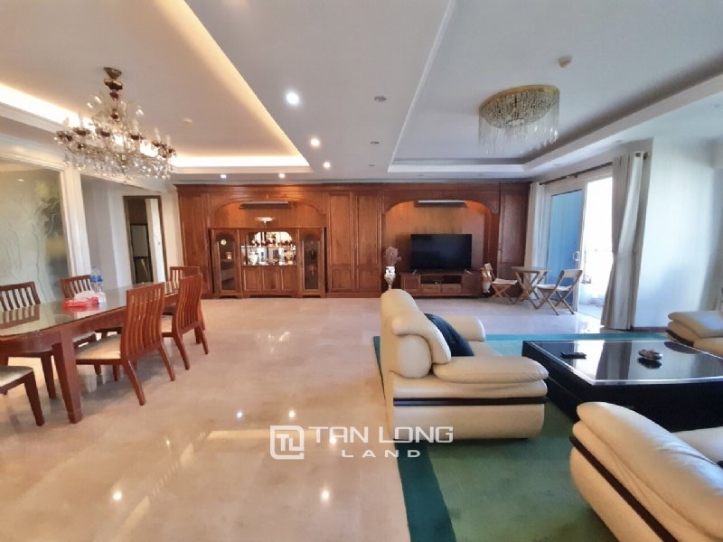 4 bedrooms Apartment in Tay Ho, Vietnam No. 780