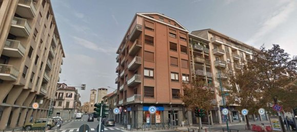 4 rooms Apartment in Chivasso, Italy No. 12211 4