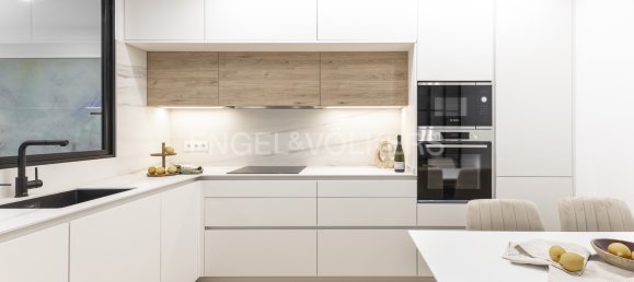 4 bedrooms Apartment in Madrid, Spain No. 126876 10