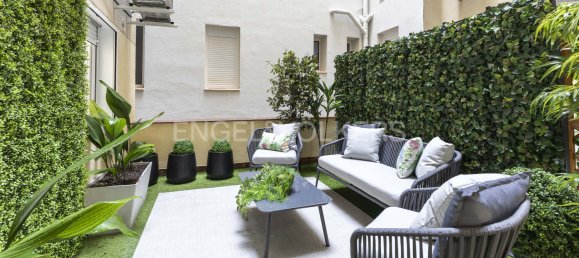 4 bedrooms Apartment in Madrid, Spain No. 126876 8