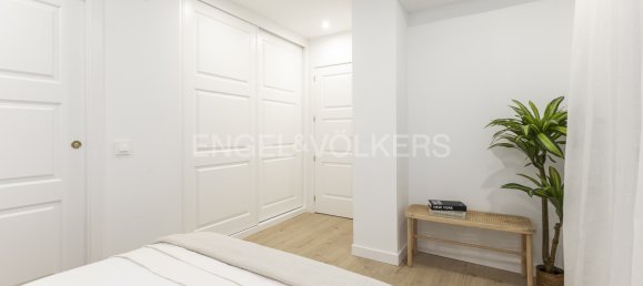 4 bedrooms Apartment in Madrid, Spain No. 126876 21