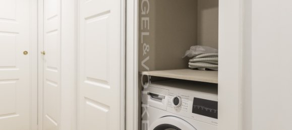 4 bedrooms Apartment in Madrid, Spain No. 126876 28