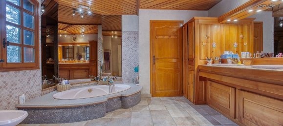 4 bedrooms House in Le Bourget-du-Lac, France No. 286156 5