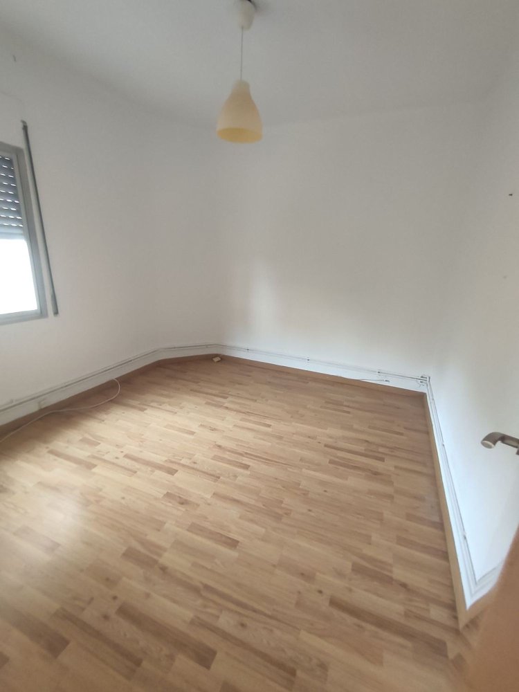 Квартира с 4 спальнями в Грасиа, Испания № 166188