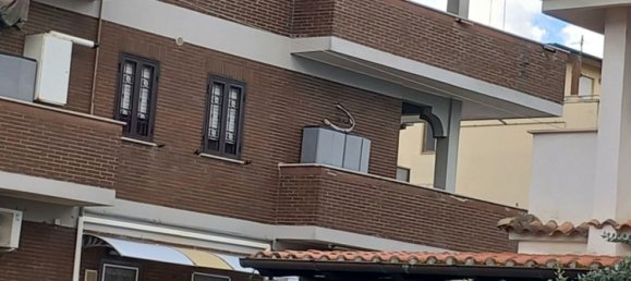 4 rooms Apartment in Pomezia, Italy No. 229587 3