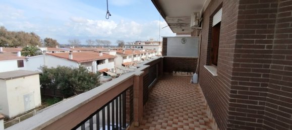 4 rooms Apartment in Pomezia, Italy No. 229587 16