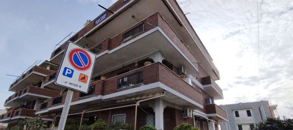 4 rooms Apartment in Pomezia, Italy No. 229587 5