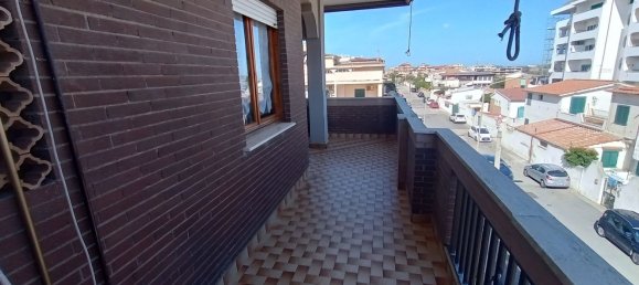 4 rooms Apartment in Pomezia, Italy No. 229587 13