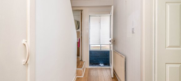 Casa de 3 dormitorios en Huddersfield, United Kingdom No. 2082 4