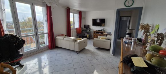 3 chambres Appartement à Charleville-Mézières, France No. 160192 12