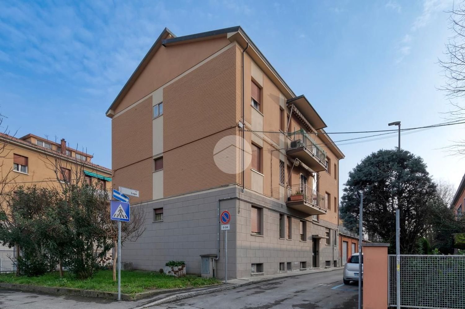 4غرفة شقة في Bologna, Italy رقم 216419