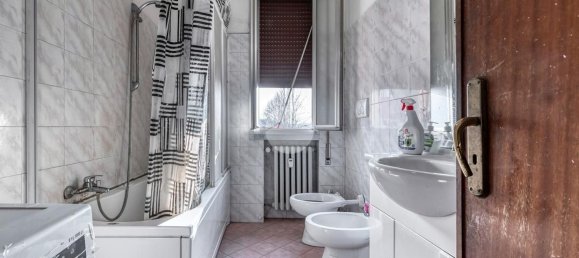 4غرفة شقة في Bologna, Italy رقم 216419 9