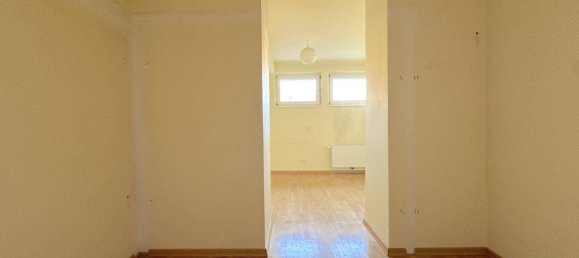 Oficina de 4 habitaciónes en Graz, Austria No. 6795 9