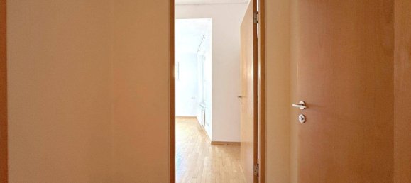 Oficina de 4 habitaciónes en Graz, Austria No. 6795 17