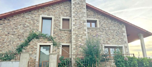7 bedrooms House in Mino, Spain No. 56810 4