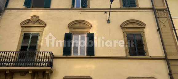 2 bedrooms Apartment in Florence, Italy No. 330113 3