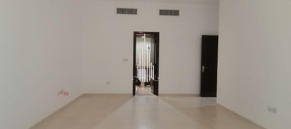 3 bedrooms Apartment in Al Khalidiya, UAE No. 56160 10